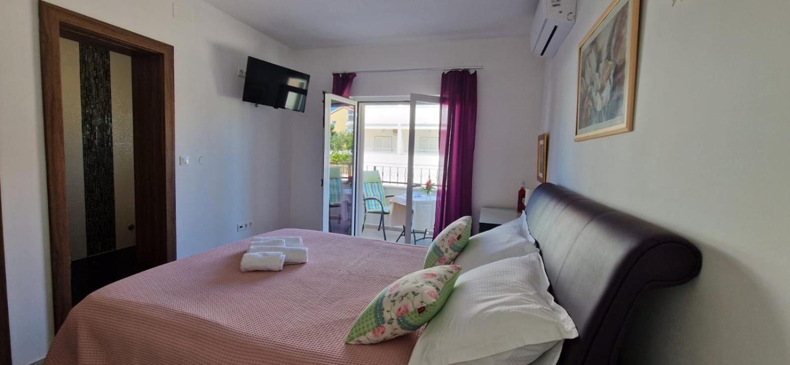 Bonbon 1 * Biograd Na Moru