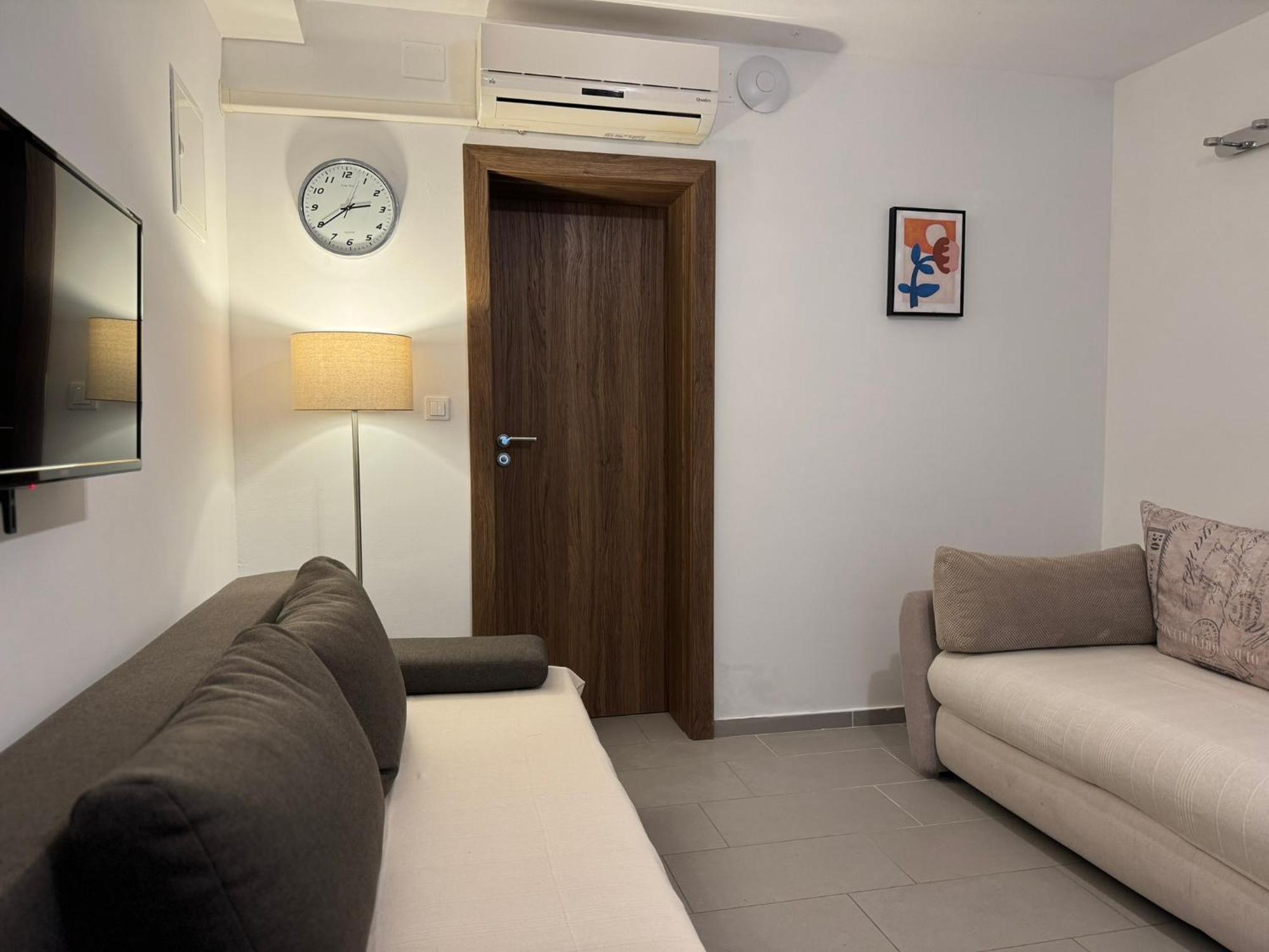 Apartment Bonbon 1