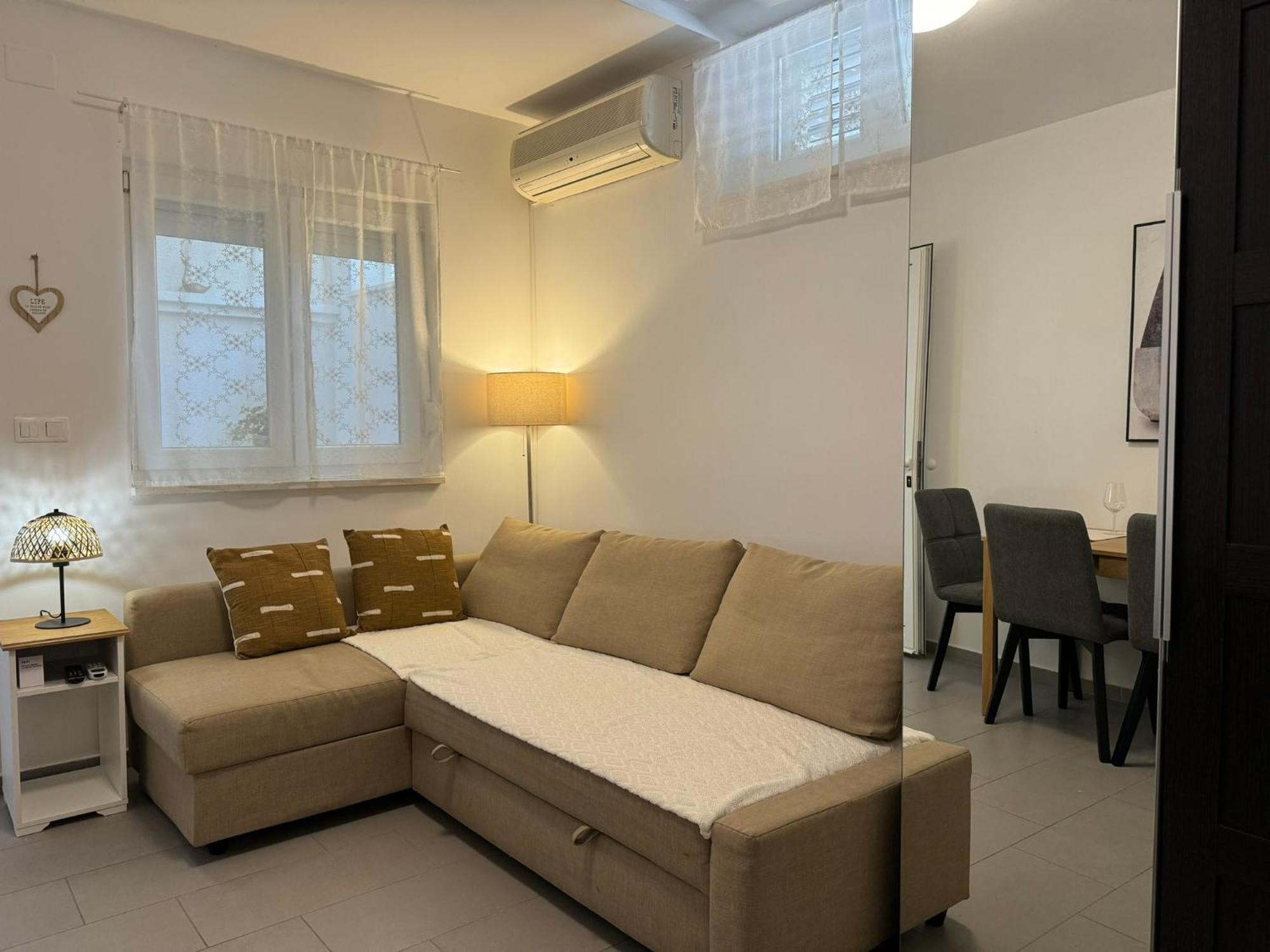 Bonbon 1 * Biograd Na Moru