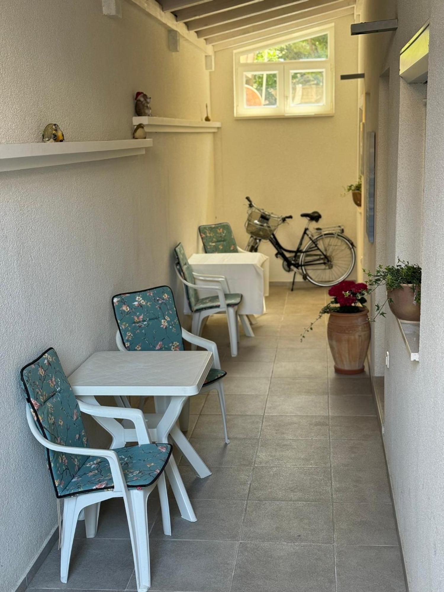 Apartment Bonbon 1 *